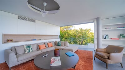 Luxury Villa Photo #19