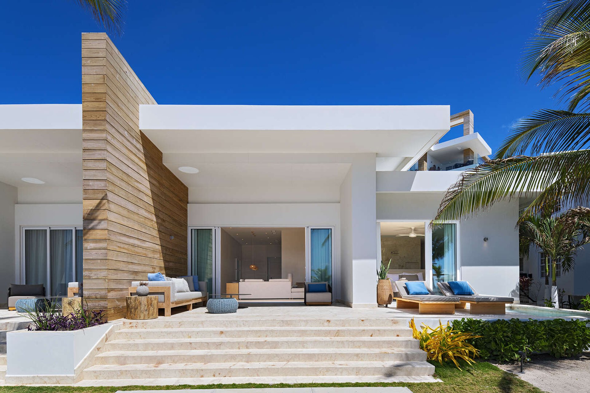 Oceanfront 3 BDM Villa with Plunge Pool - 2
