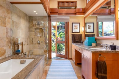 Luxury Villa Photo #16