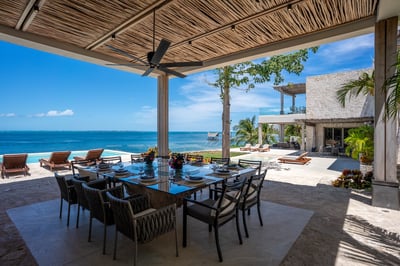 Luxury Villa Photo #19