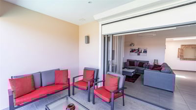 Pool & Terrace