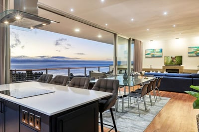 Luxury Villa Photo #14