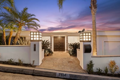 Luxury Villa Photo #50