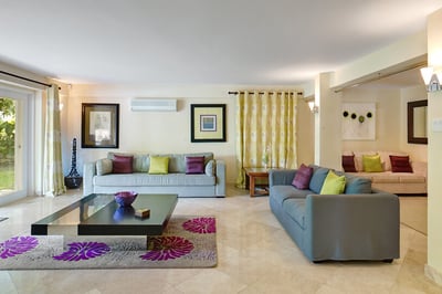 Luxury Villa Photo #17