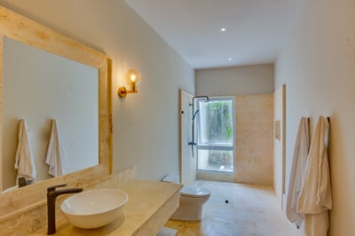 Luxury Villa Photo #25