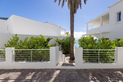 Luxury Villa Photo #59