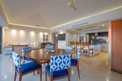Luxury Villa Photo #14