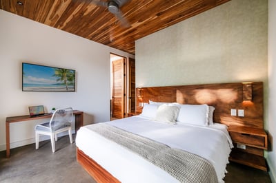 Luxury Villa Photo #44