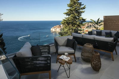 Luxury Villa Photo #13