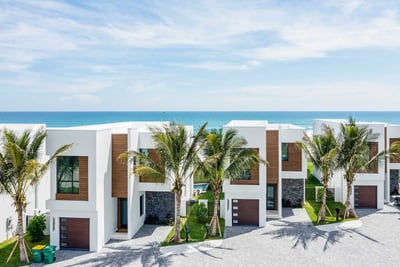 Luxury Villa Photo #2