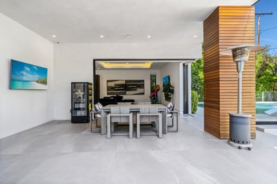 Luxury Villa Photo #24