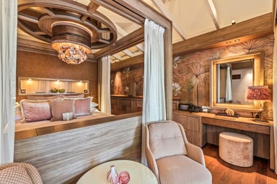 Luxury Villa Photo #5