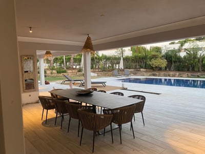 Luxury Villa Photo #21