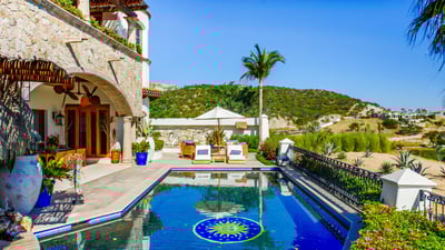 Waves Luxury Villa