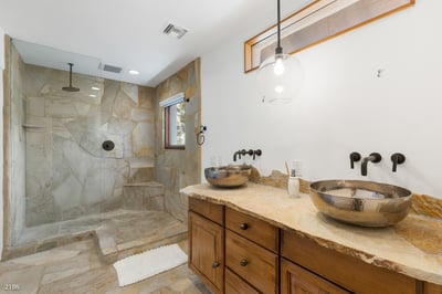 Luxury Villa Photo #36