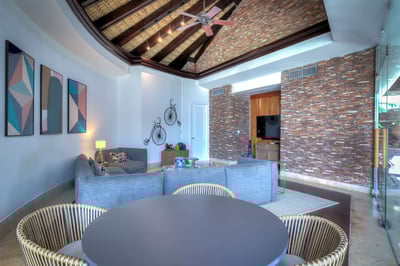 Luxury Villa Photo #21
