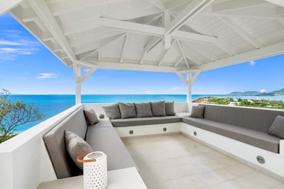 Luxury Villa Photo #12