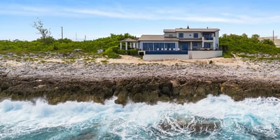 Luxury Villa Photo #2