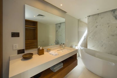 Luxury Villa Photo #30