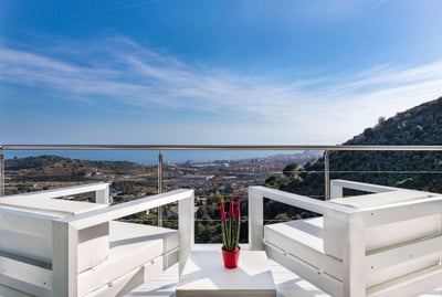 Luxury Villa Photo #25