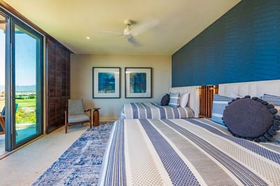 Luxury Villa Photo #48