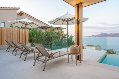 Luxury Villa Photo #5
