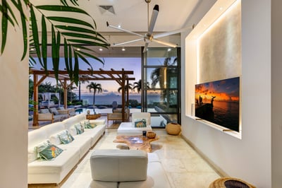 Luxury Villa Photo #19