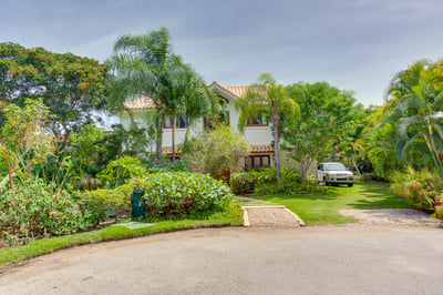 Luxury Villa Photo #43