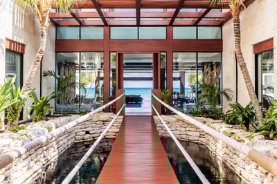 Luxury Villa Photo #25