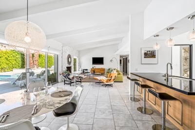 Luxury Villa Photo #17