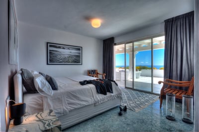 Luxury Villa Photo #27