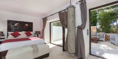 Luxury Villa Photo #38