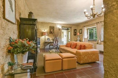 Luxury Villa Photo #22