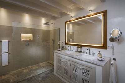 Luxury Villa Photo #20