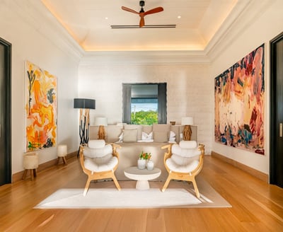 Luxury Villa Photo #25