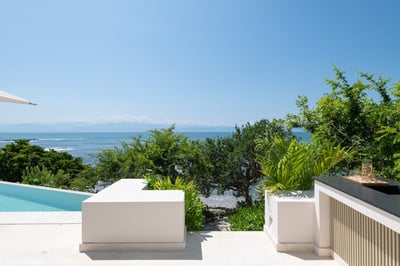 Luxury Villa Photo #12