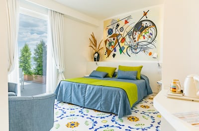 Luxury Villa Photo #23