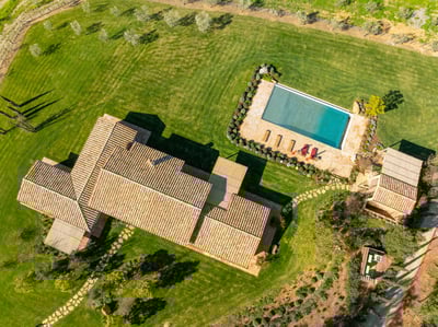 Luxury Villa Photo #2