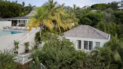 Luxury Villa Photo #7