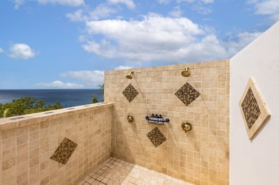 Luxury Villa Photo #19