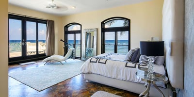 Luxury Villa Photo #8