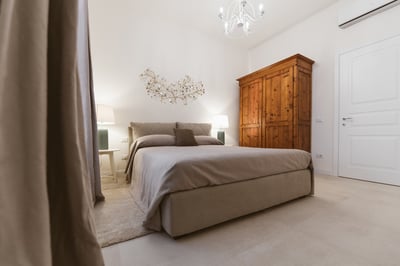 Luxury Villa Photo #30