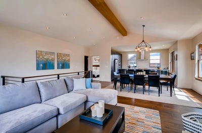 Great room to dining area and kitchen