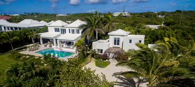 Luxury Villa Photo #4