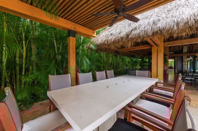 Luxury Villa Photo #18