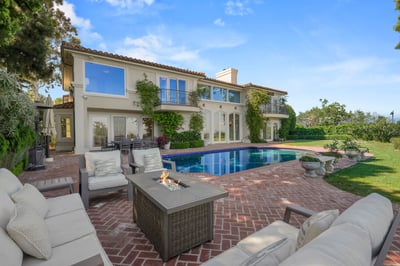 Luxury Villa Photo #2