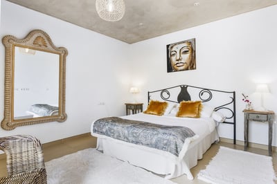 Luxury Villa Photo #51
