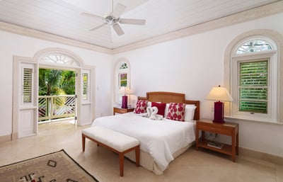 Luxury Villa Photo #13