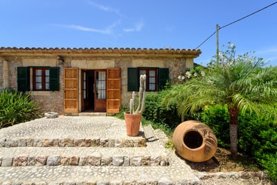 Luxury Villa Photo #17