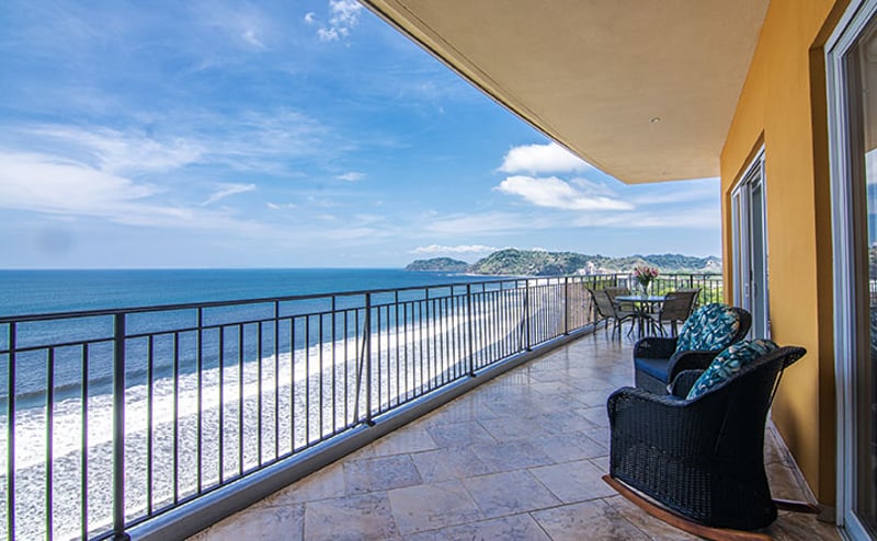 Vista Las Palmas 12C